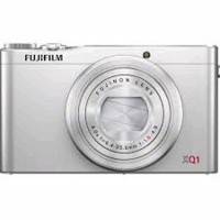 фотоаппарат FujiFilm XQ1 16411706 Серебристый