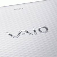 ноутбук Sony Vaio VPC-EH3P1RW Белый